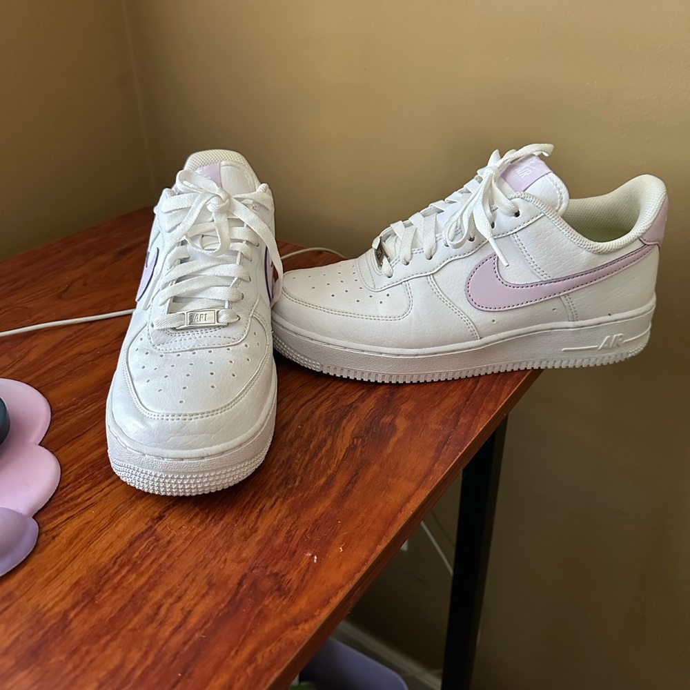 Nike Women's white and purple AF1